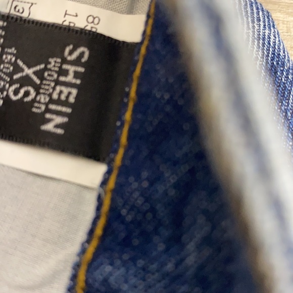 Jeans - Picture 3 of 5